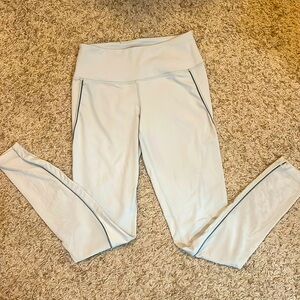 Victoria Sport leggings light gray- Size Small